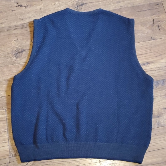 Alfani Mens sweater vest - Picture 4 of 4